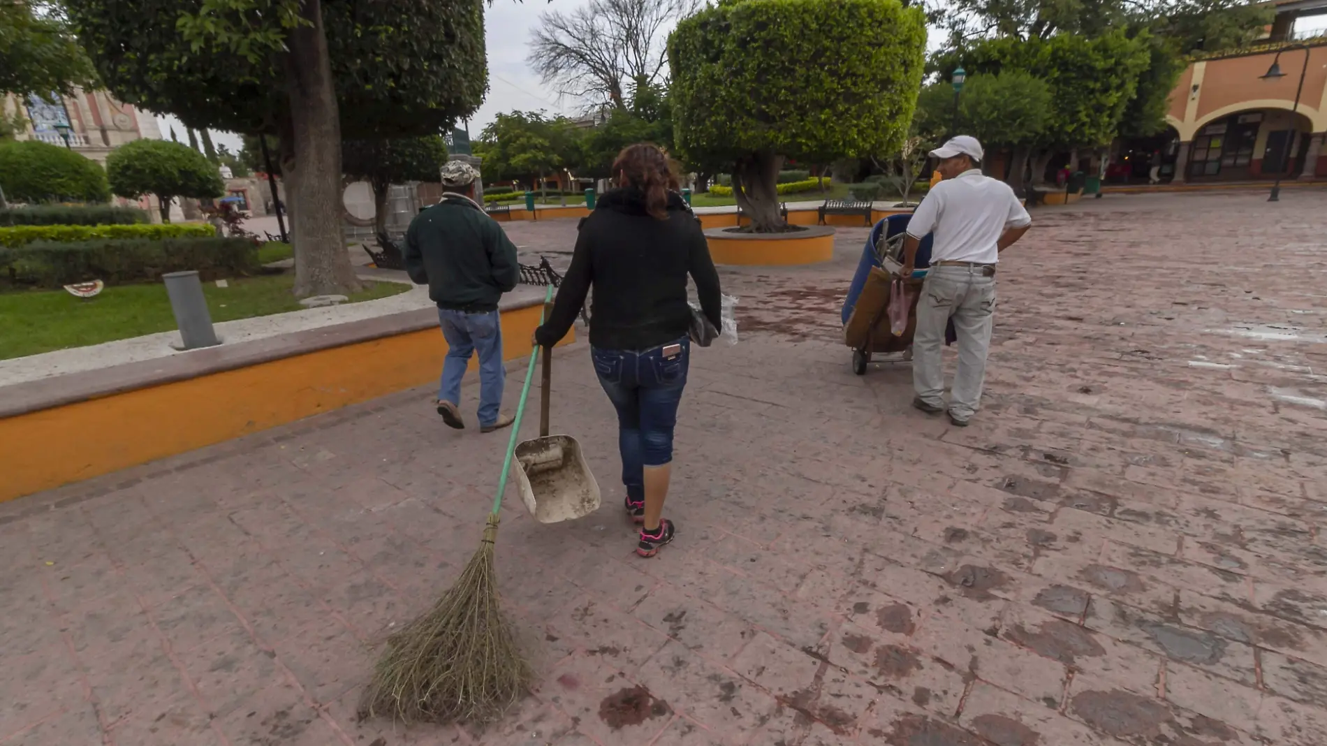 EN TEQUISQUIAPAN